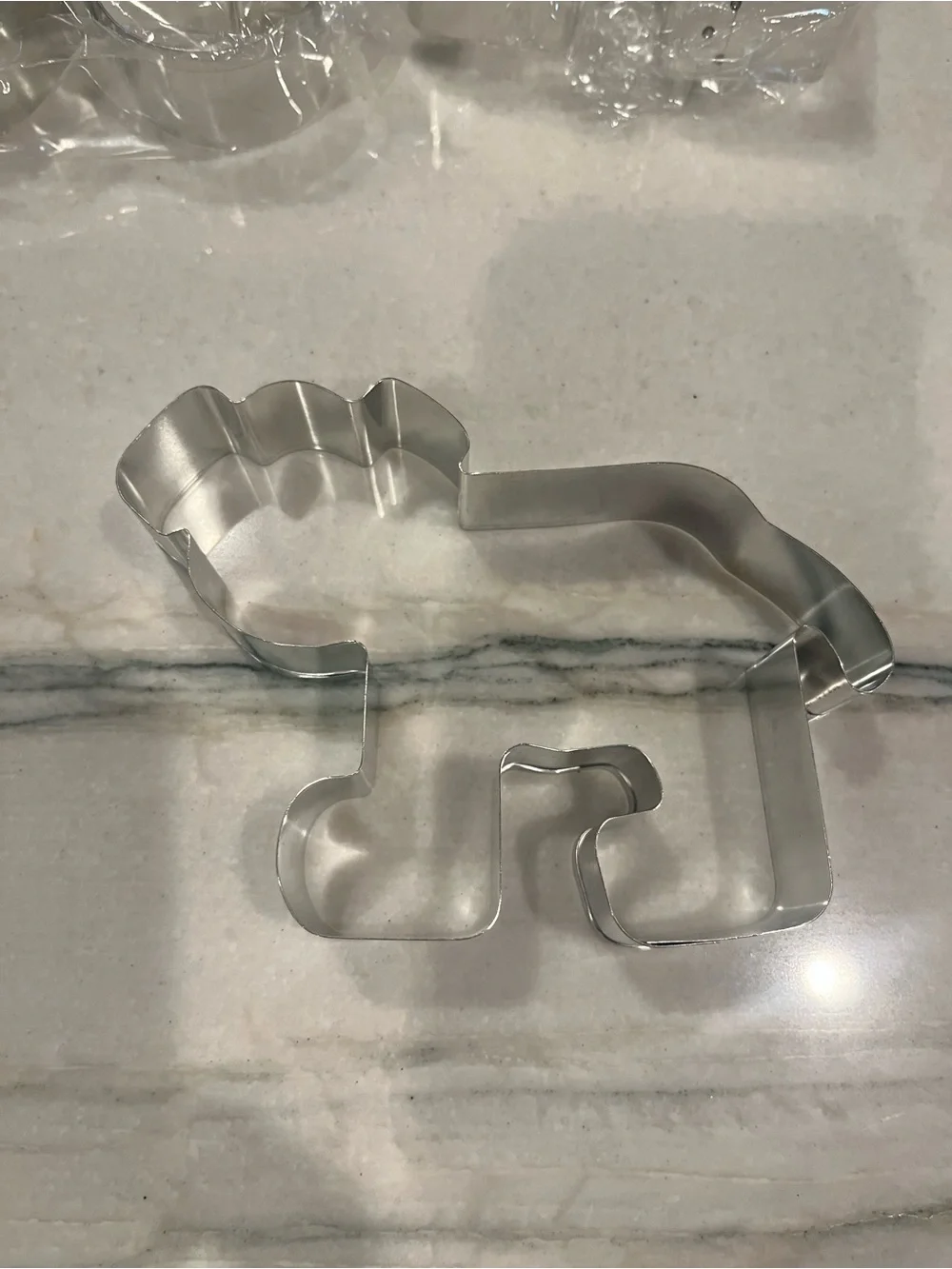 Crate&Barrel Gingerbread Family Cookie Cutter Set with Tin